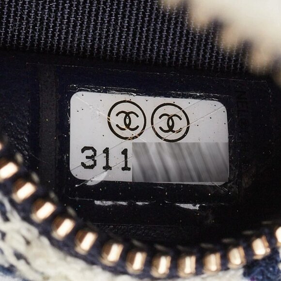 Chanel Blue/White Tweed Chanel 19 Round Clutch Bag - Picture 9 of 12